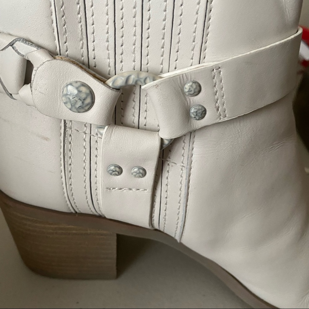Sam Edelman Dalma Biker Bootie Ivory  Leather 8.5 - Picture 8 of 13